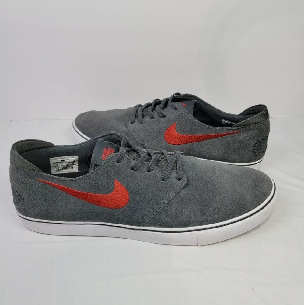 NIKE SB Zoom Suede Gray / Red Colorway Mens Size 14 Model 724954-061